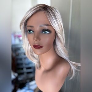 Belle tress “Malibu” wig in color Milk Shake Blond New City Collection